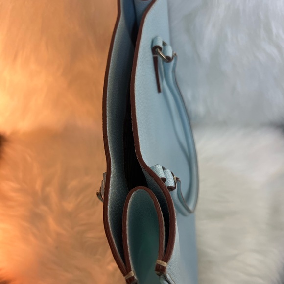 Vintage Prada Vintage 2000's White Leather Tote bag.🩵 - Picture 8 of 15